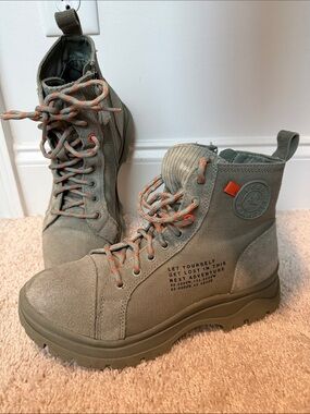 Bobs Broadies from Skechers Olive Suede Lace-Up Boots w/ Orange Accents (Unisex)